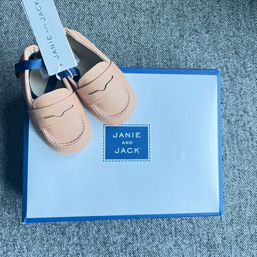 NWT JANIE AND JACK: Tan Loafers 12-18 months